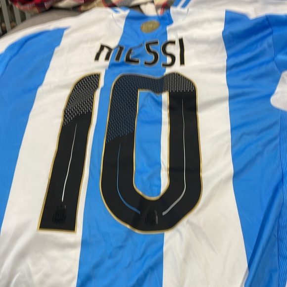 Adidas authentic Messi 10 jersey $180 size M men’s Fifa 2022 world champions - Picture 5 of 8